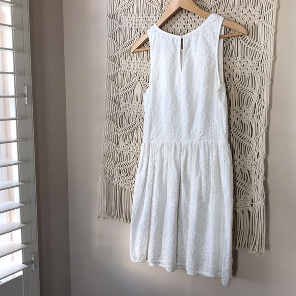 Joie Soleil White Boho Eyelet Lace Sleeveless Mini Dress | Size XS - Picture 8 of 11